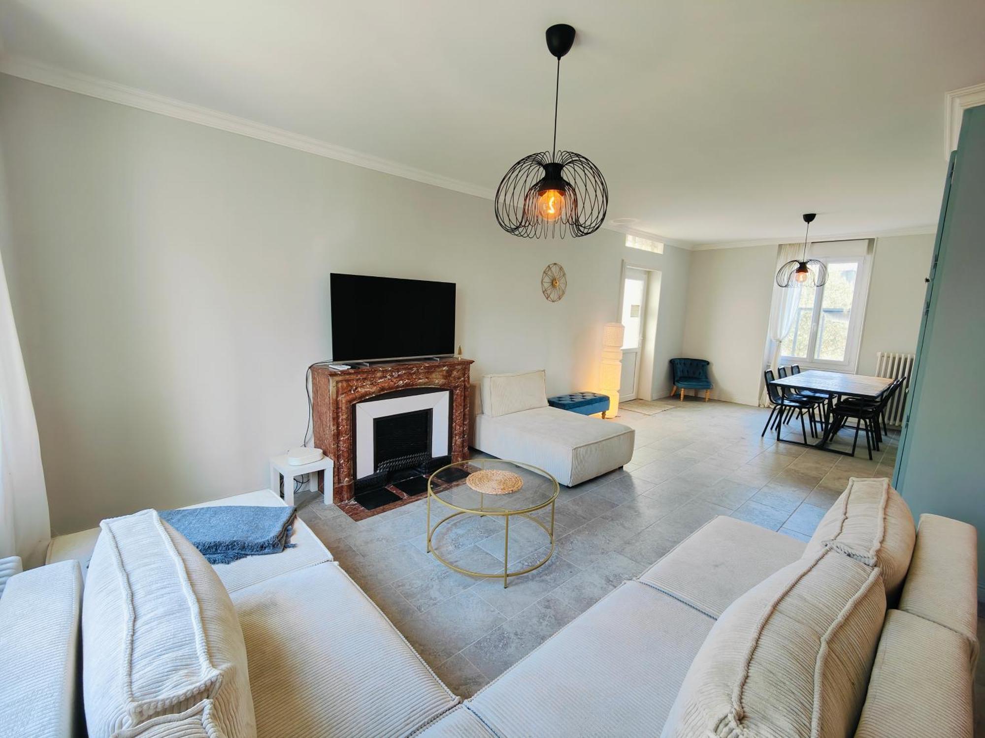 Self-Checkin Town House - Rooms To Rent In A Beautiful Modern Town House - Not A Hotel - Location De Chambres Avec Arrivee En Autonomie - Extra Fee For Sheets And Towels - Private Parking - Check Your Plateform Inbox And Follow Check-In Instructions Saint-Romain-en-Gal Экстерьер фото